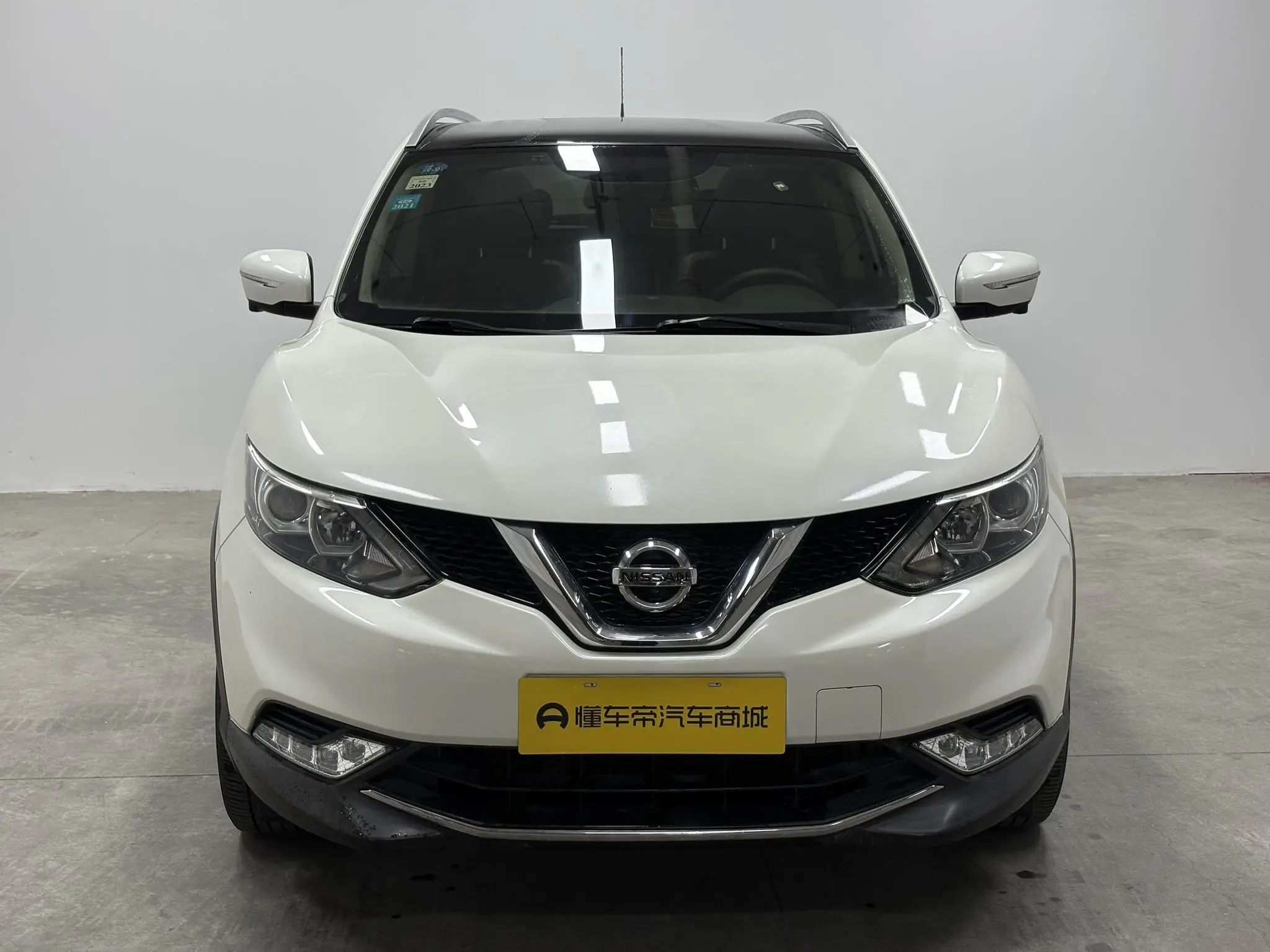 Nissan Qashqai 2.0L CVT Deluxe Edition