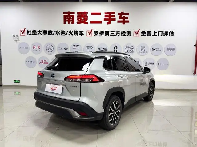 TOYOTA Fenglanda 2.0L Smart Hybrid Dual Engine Premium Edition