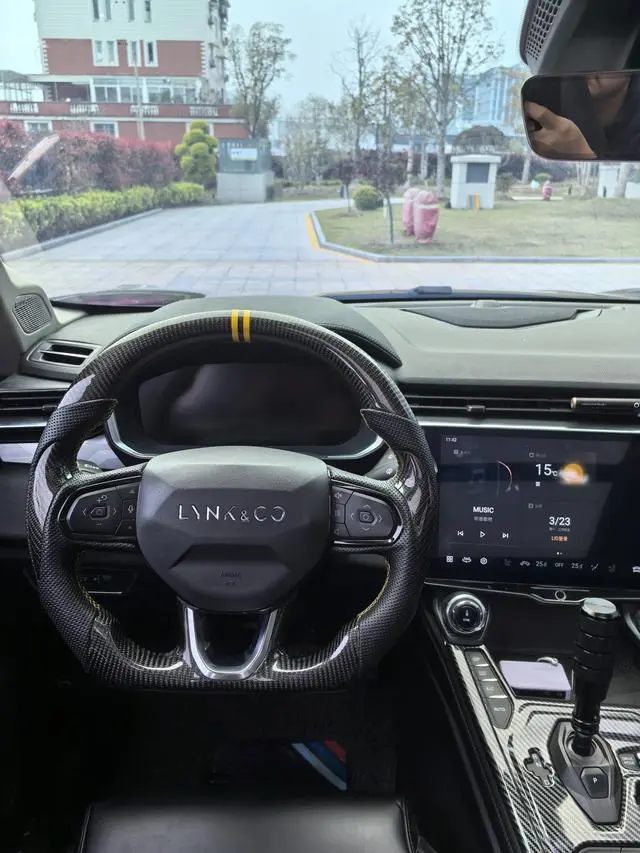 LYNK & CO Lynk 01 2.0TD two-wheel drive Pro