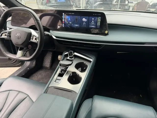 MG MG7 2.0T Automatic Beauty Hunting Luxury Edition