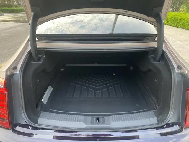 Hongqi Hongqi H9 3.0T Zhilian Qichang Version