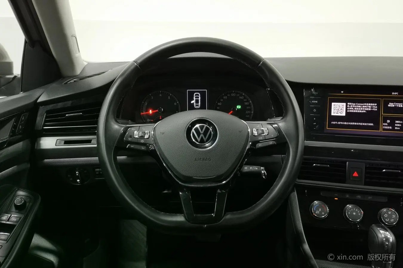 Volkswagen Bora 1.5L automatic comfort intelligent version