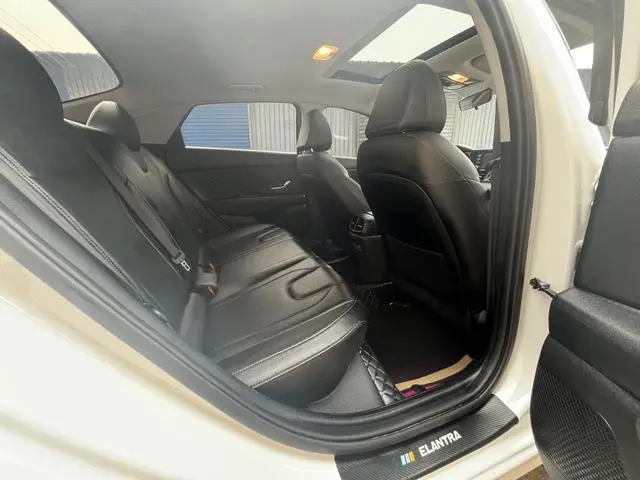 Hyundai Elantra 1.5L CVT GLX Elite Edition
