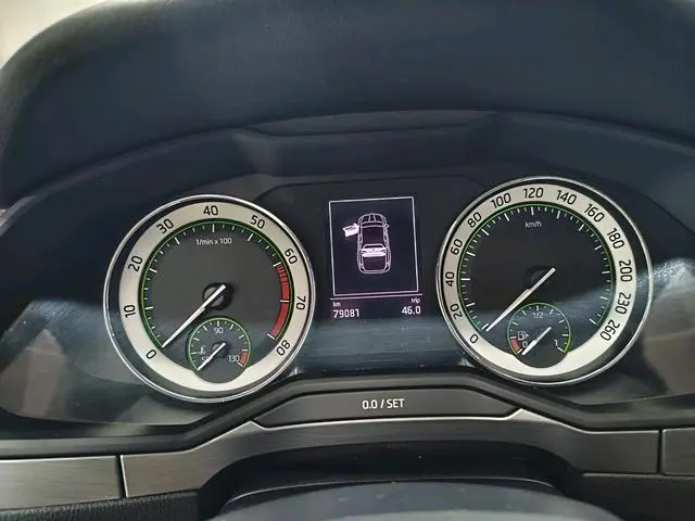 Skoda Speed pie ZI280 DSG Comfort Edition Country V