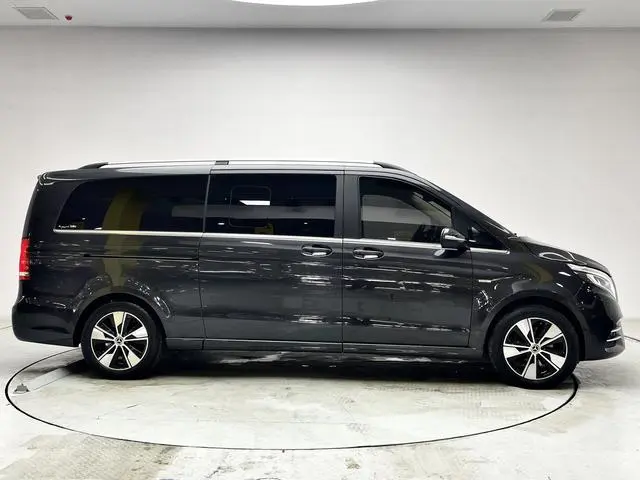 Mercedes-Benz Mercedes-Benz V-class V 260 L Long wheelbase Deluxe Edition