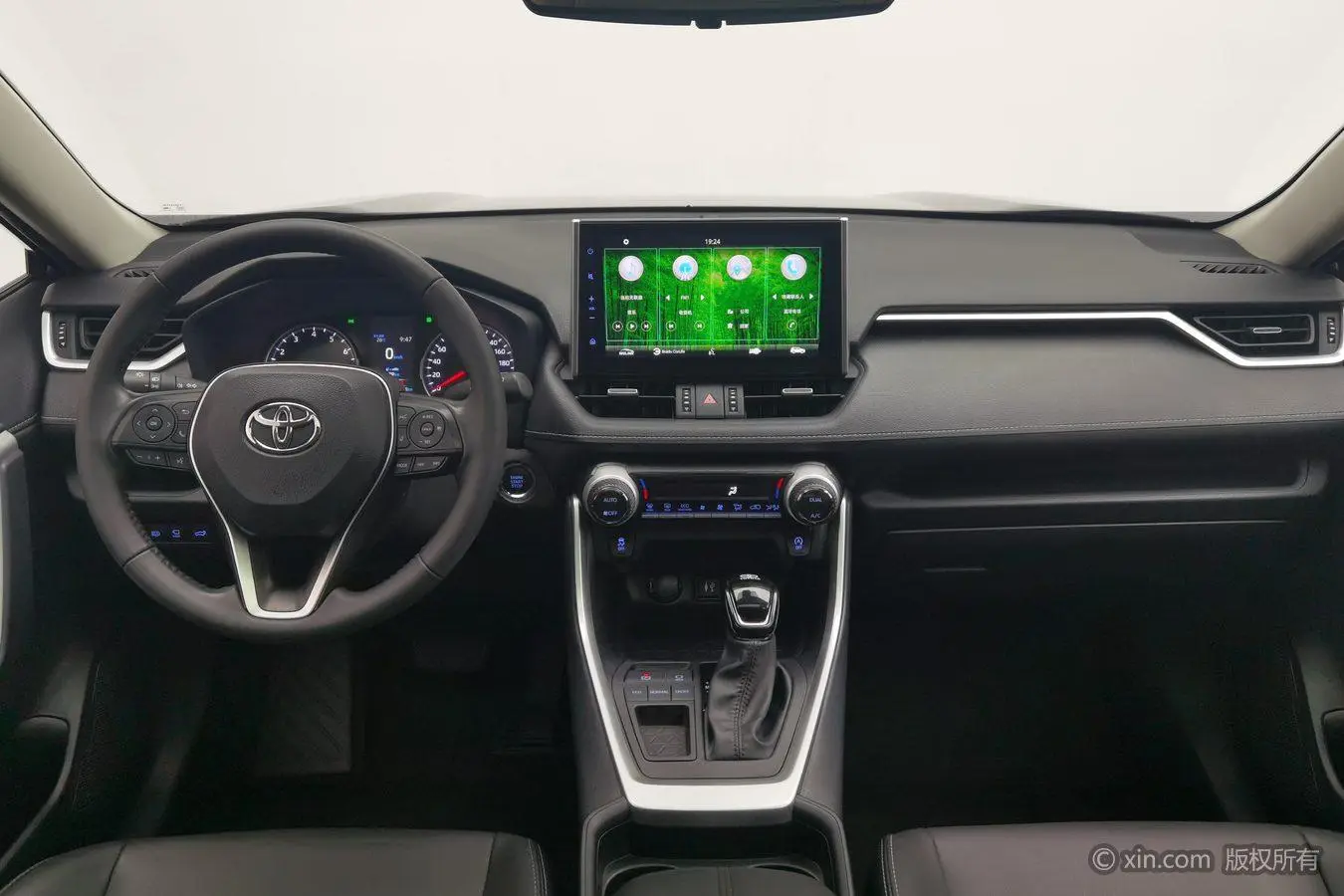 TOYOTA Wilanda 2.0L two-wheel drive luxury PLUS edition