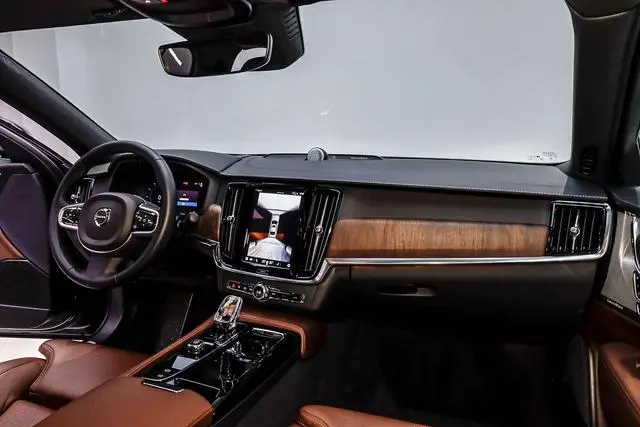 Volvo Volvo S90 PHEV T8 four-wheel drive long battery life Zhiya Deluxe Edition