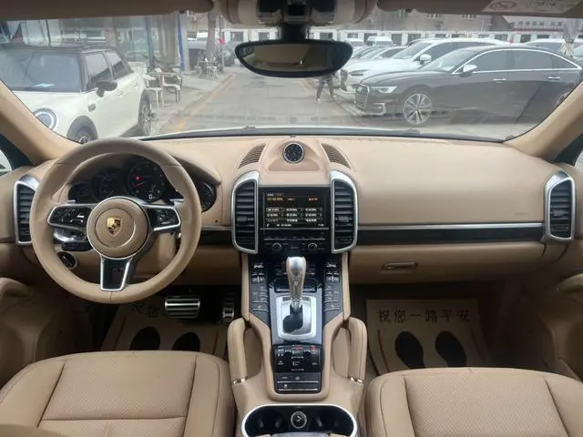 Porsche Cayenne Cayenne Platinum Edition 3.0T