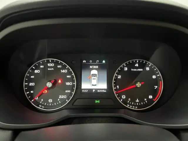 Roewe Roewe i5 1.5L automatic 4G interconnection Langham Place version Country V