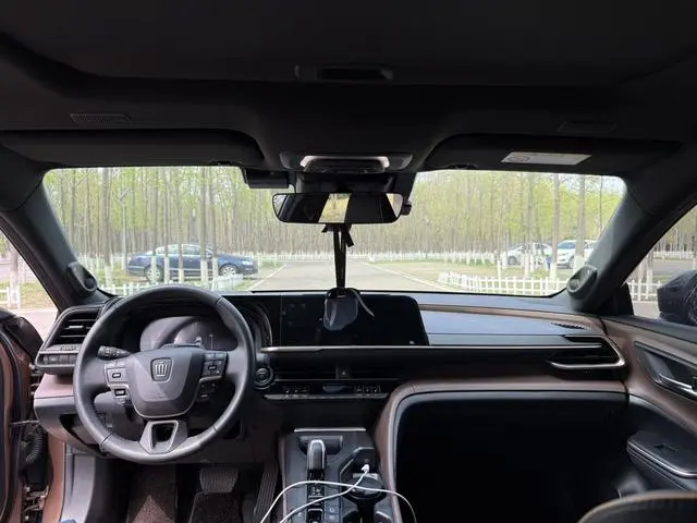 TOYOTA Crown SportCross 2.5L HEV Premium Edition