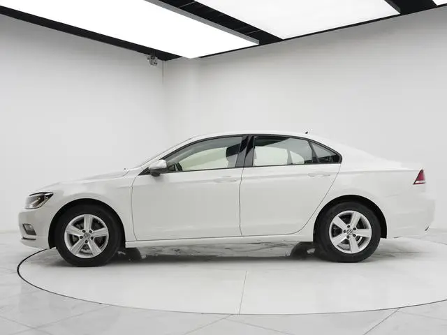 Volkswagen Lingdu 230TSI DSG Fashion Edition