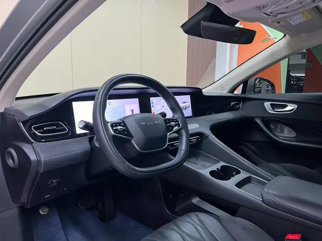 Roewe Roewe D7 DMH 125 Ultimate Edition