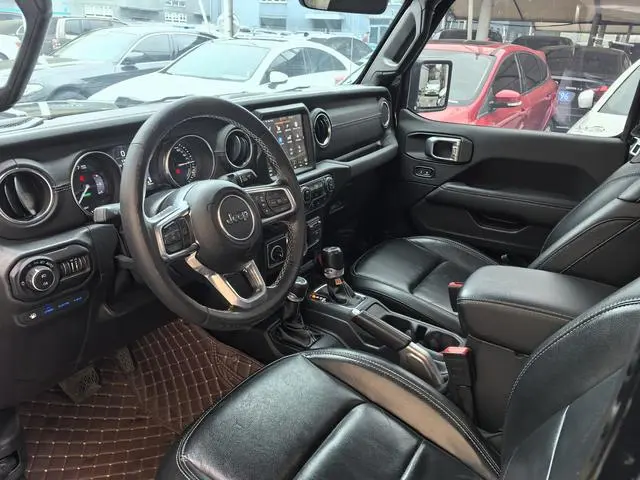 Jeep Wrangler 4xe PHEV Four-door 2.0T 4xe Sahara