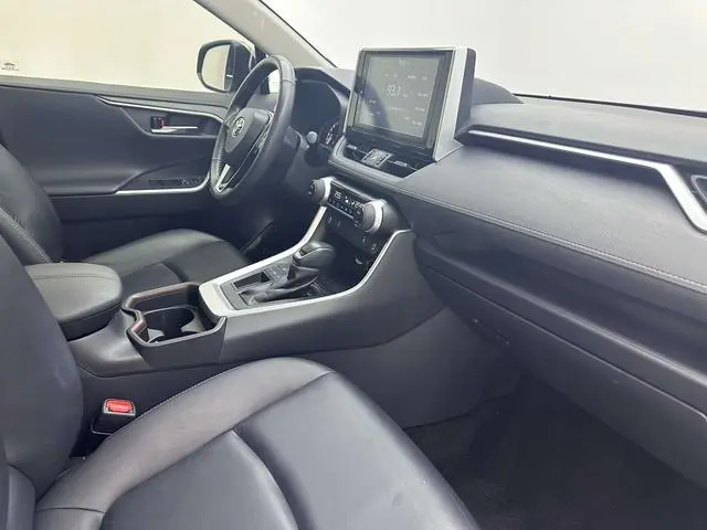 TOYOTA RAV4 Rongfang 2.0L CVT two-wheel drive fashion Plus version