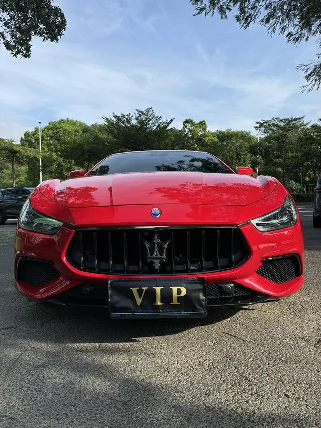 Maserati Ghibli 3.0T F Tributo Tribute Special Edition
