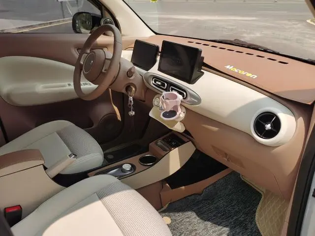 Wuling Wuling Hongguang MINIEV 205km lithium iron phosphate four-door version advanced model