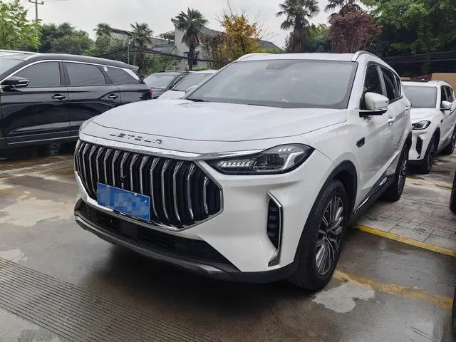 Chery Jetour Jietu X70 PLUS 1.5T DCT Brave PLUS 7 seats