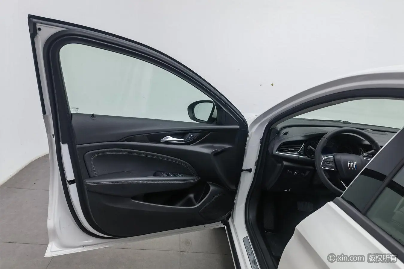 Buick Regal 25T Premium Edition