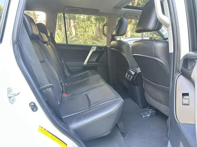 TOYOTA Prado 2.7L automatic standard version