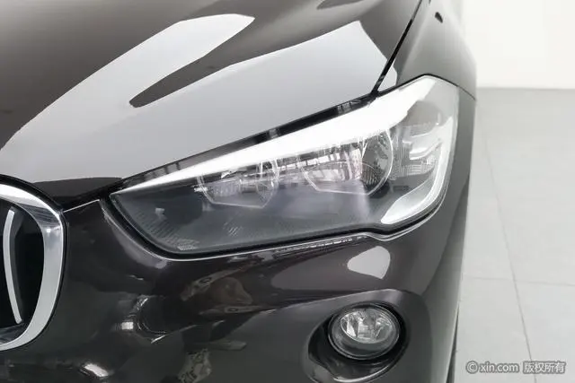 BMW BMW X1 sDrive18Li fashion type