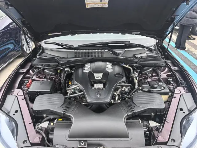 Maserati President 3.0T 350Hp Standard Edition