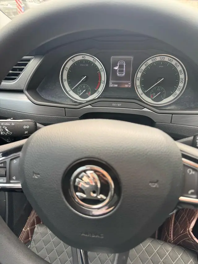 Skoda Speed pie ZI330 DSG Comfort Edition Country V
