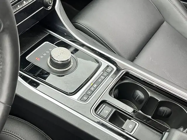 Jaguar Jaguar XFL 2.0T P200 two-wheel drive Elite Edition