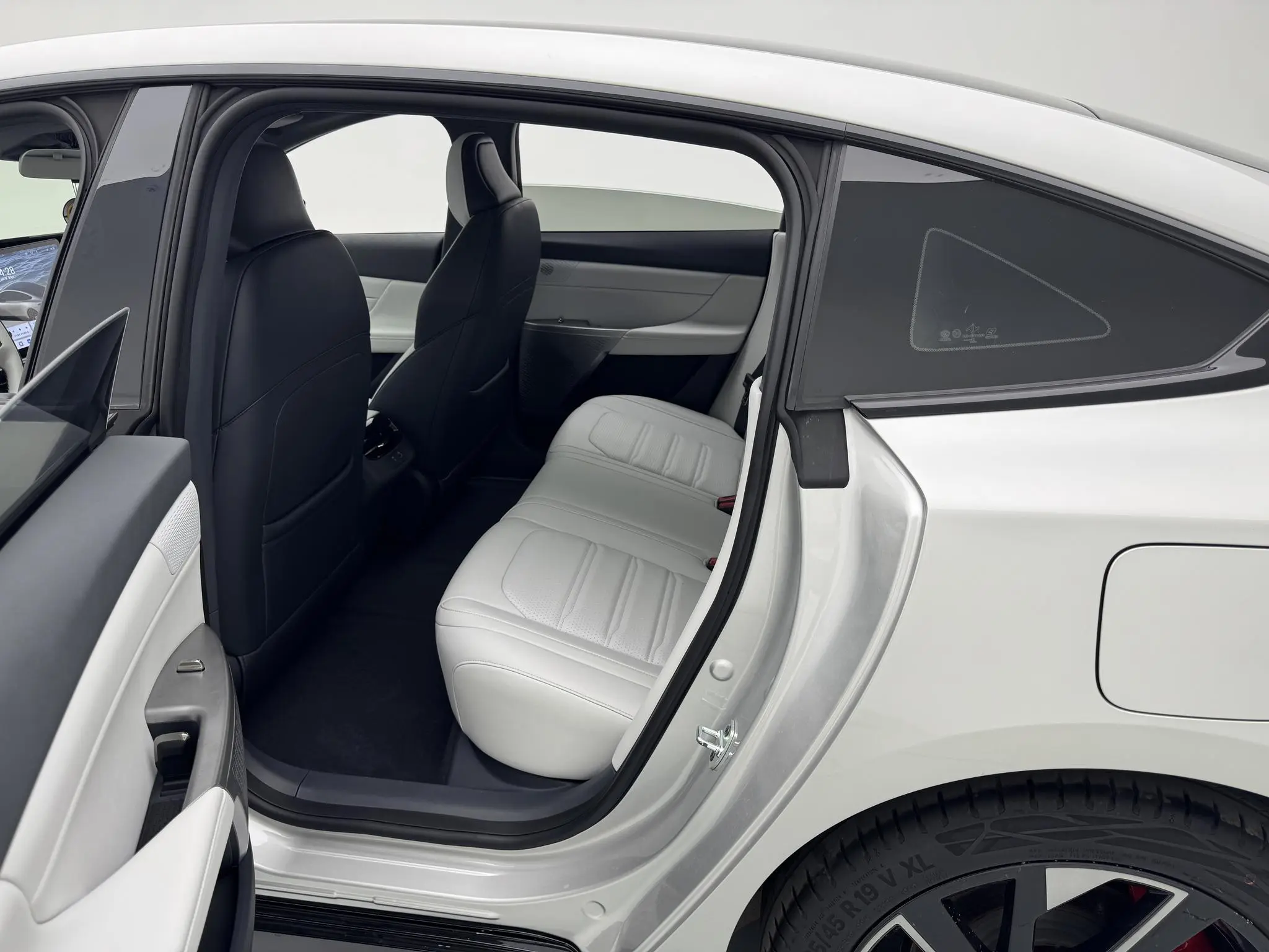 Dongfeng eπ eπ007 Pure electric 530Pro version