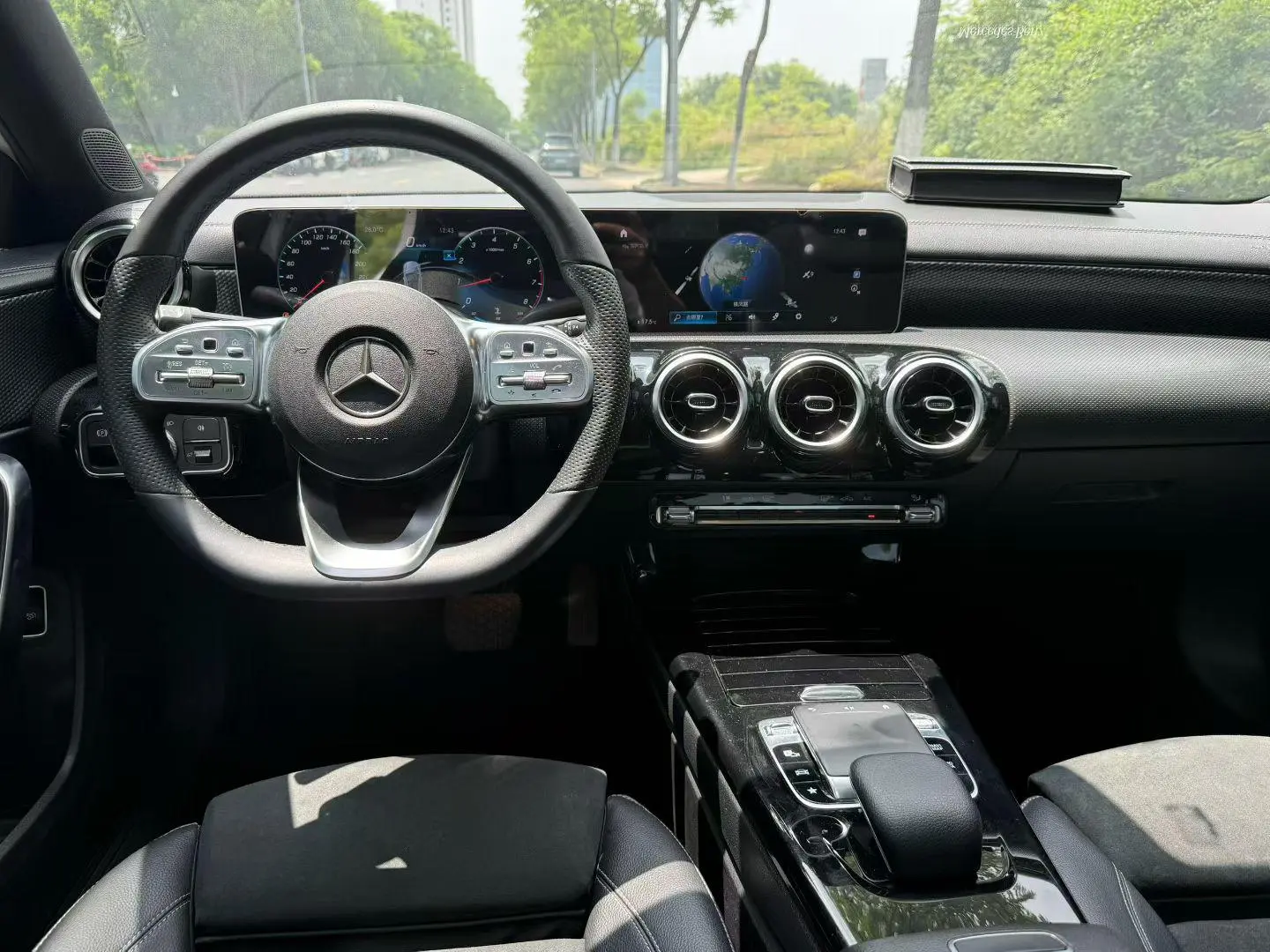 Mercedes-Benz Mercedes-Benz A-class A 200 L sports sedan