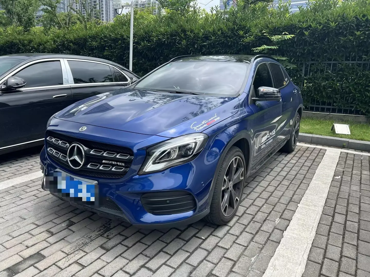 Mercedes-Benz Mercedes-Benz GLA GLA 220 4MATIC sports type