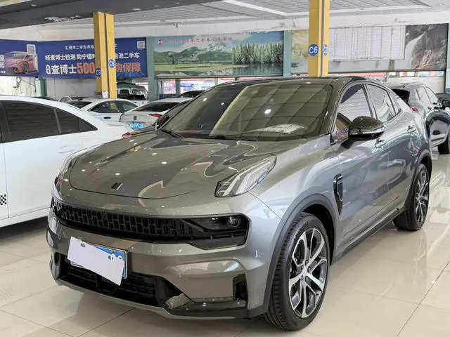 LYNK & CO Lynk 05 2.0TD four-wheel drive Halo
