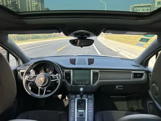 Porsche Macan Macan 2.0T
