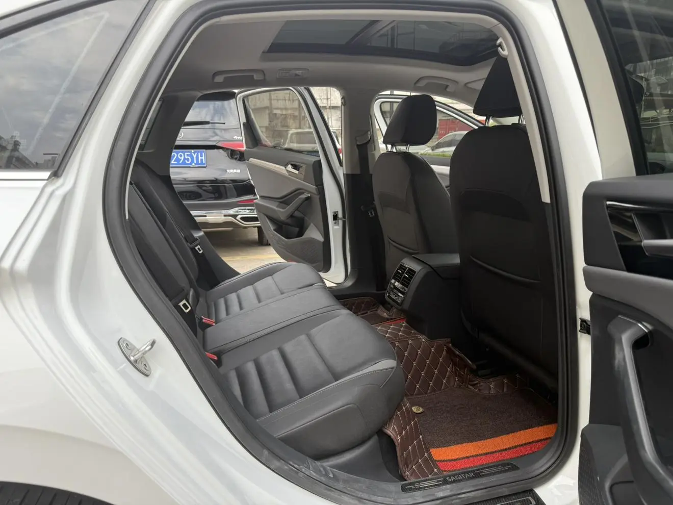 Volkswagen Sagitar 280TSI DSG Comfortable Smart Edition