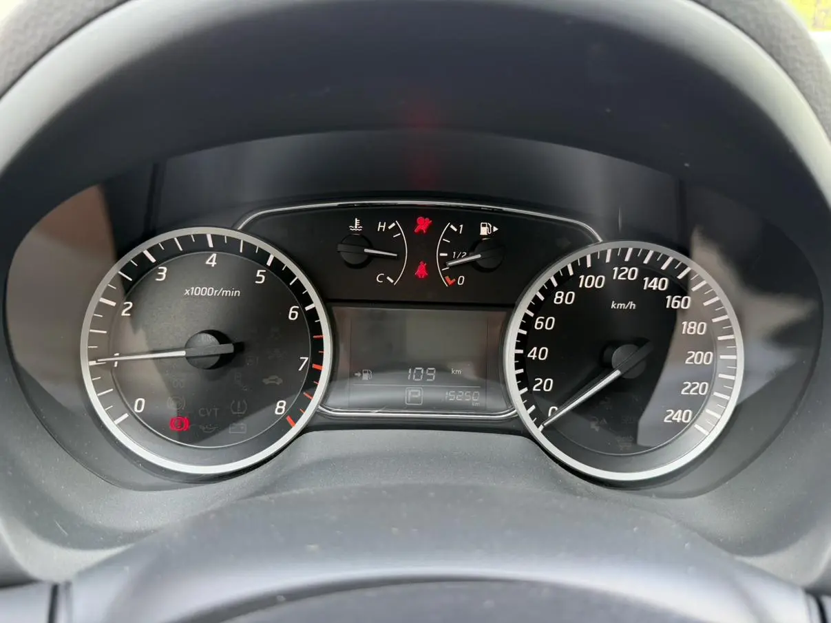 Nissan Xuan Yi Classic 1.6 XE CVT Comfort Edition