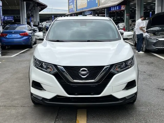 Nissan Qashqai 2.0 L XV Smart Edition
