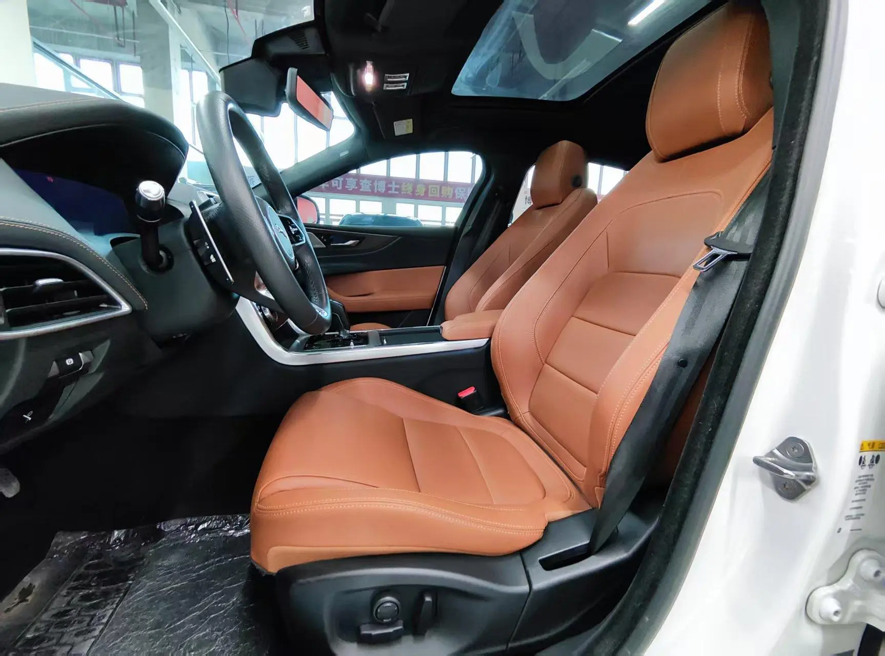 Jaguar Jaguar XEL 2.0T 200PS R-DYNAMIC S Enterprising Sports Edition