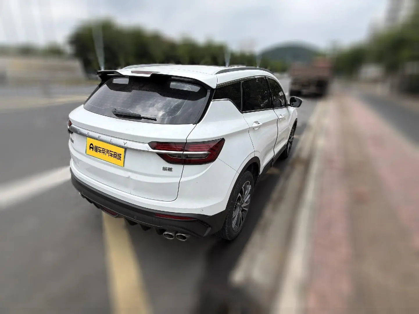 Geely Binyue PRO 260T DCT Knight
