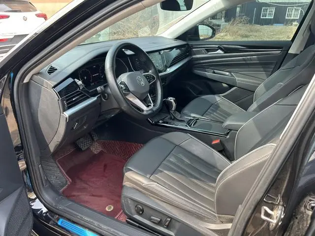 Volkswagen Passat 330TSI Starry Sky Elite Edition
