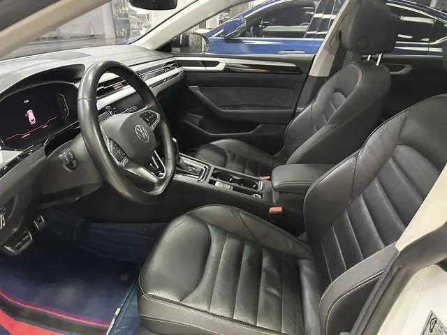 Volkswagen Volkswagen CC Hunting vehicle 380TSI Hunting Heart Edition