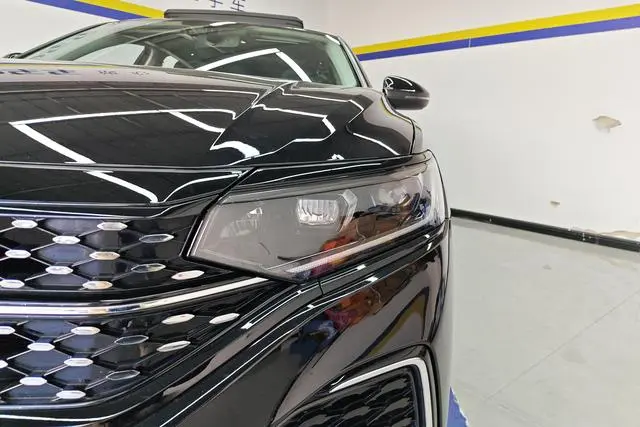 Volkswagen Passat 380TSI Starry Sky Elite Edition