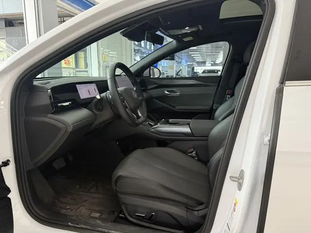 BYD Qin L EV 470KM leading type