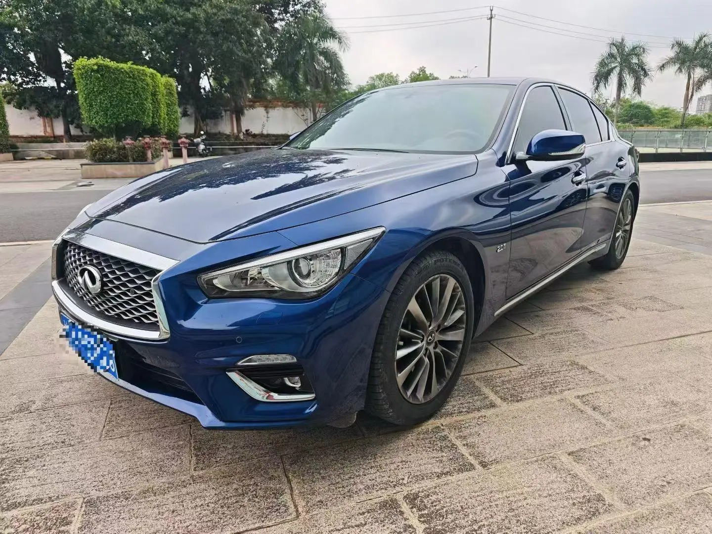 Infiniti Infiniti Q50L 2.0T 30th Anniversary Limited Edition