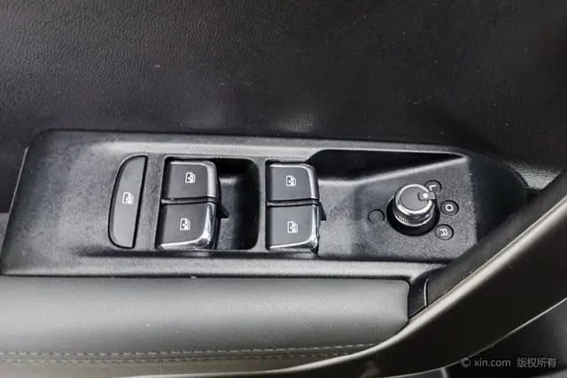 Dongfeng Fengshen Yi Hyun GS 230T automatic cross-mesh version