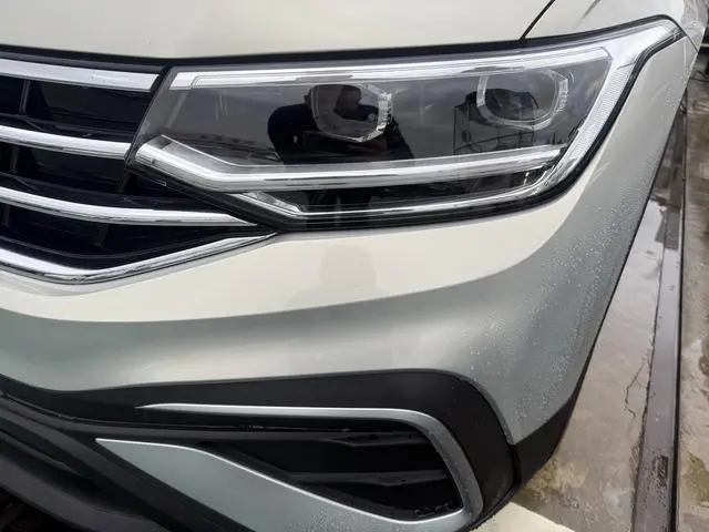 Volkswagen Tiguan L 330TSI automatic two-wheel drive Smart edition