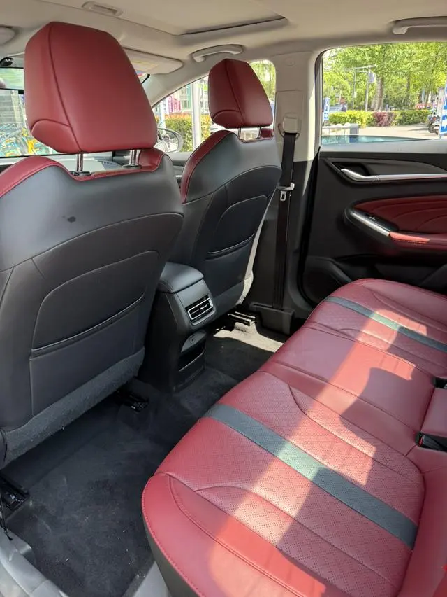 Changan Yidong PLUS Blue Whale NE 1.4T GDI DCT Flagship