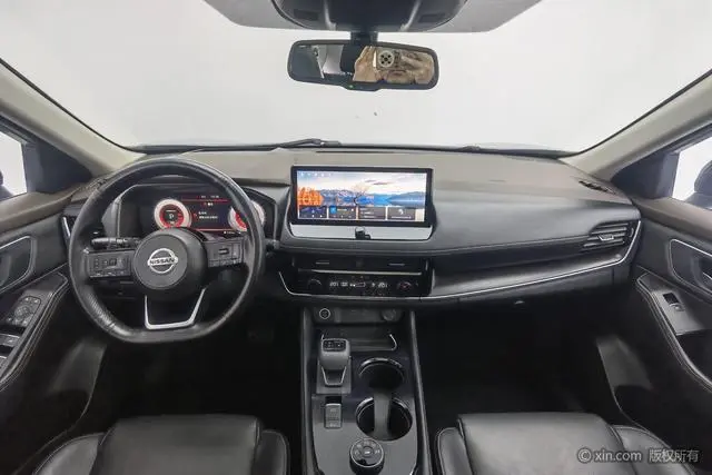 Nissan Qijun VC-Turbo 300 CVT 4WD Extreme Edition