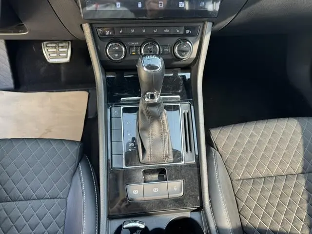 Skoda Speed pie ZI330 DSG Chuangxing Edition