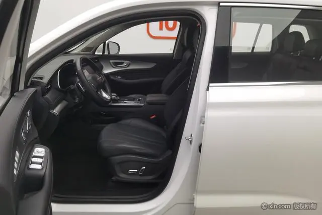 Roewe Roewe RX5 MAX 300TGI Automatic Smart Cockpit Deluxe Edition