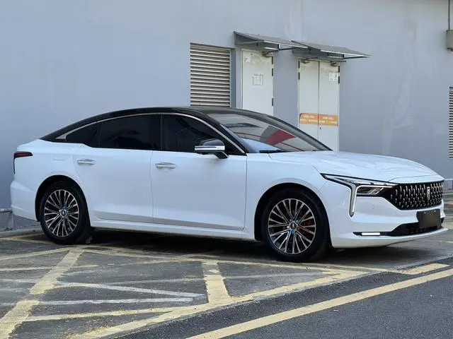 FAW Pentium B70 The third generation 1.5T automatic enjoyment type