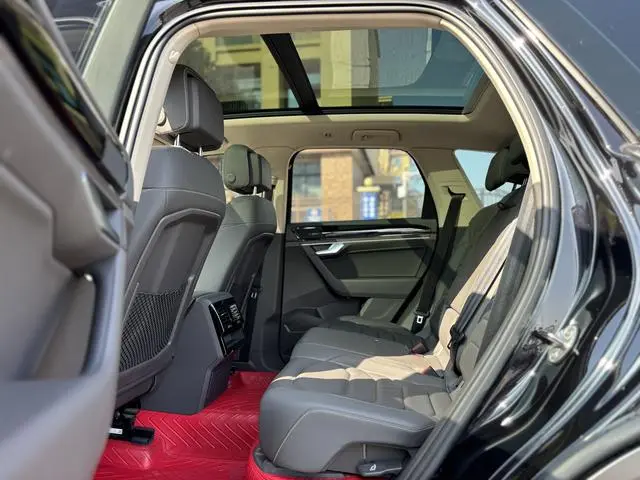Volkswagen Touareg 3.0 TSI Sharp Front Version Country VI